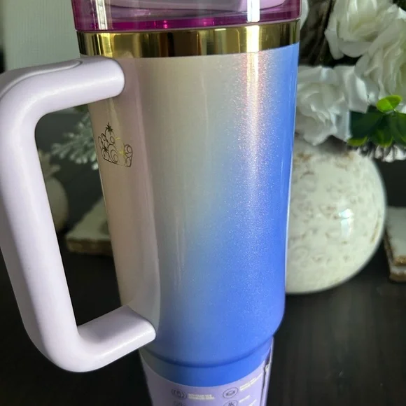 Stanley Wicked Glinda 30oz limited edition tumbler - For Good 2025 release - Picture 2 of 4